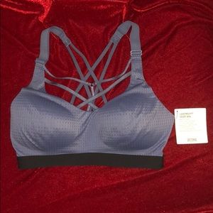 New 32D Victoria’s Secret Sport Lightweight Bra